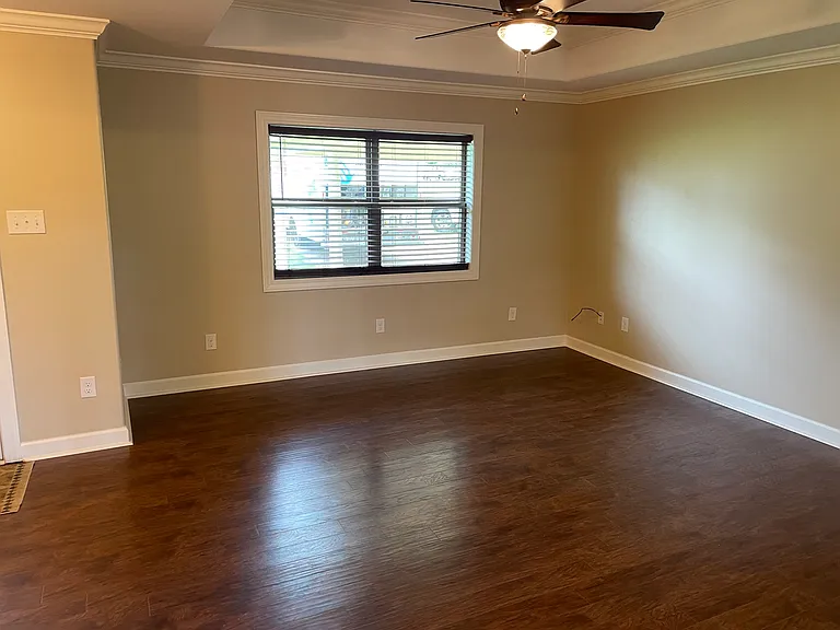 1003 S Maple St — Photo 7