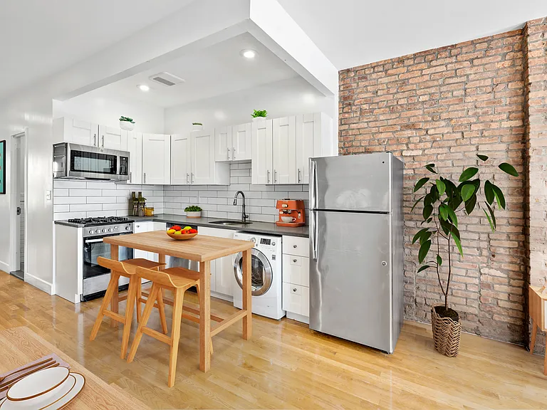 1319 Fulton St #2 — Photo 3