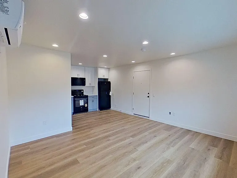 829 N Garfield St — Photo 114