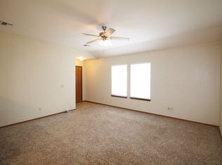 11024 SW 5th St, Yukon, OK 73099