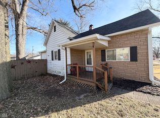 702 S 5th St, Clinton, IN 47842