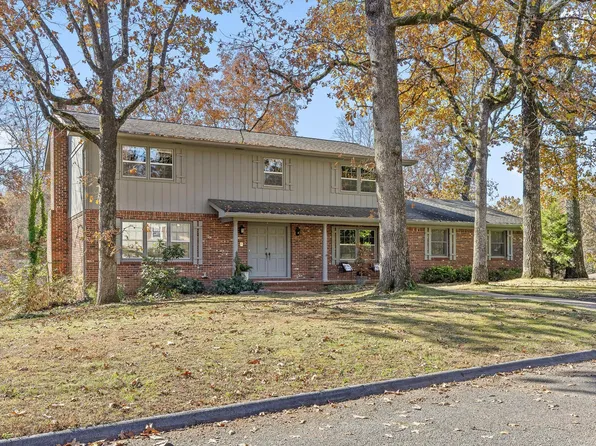 1428 Highcrest Dr, Hixson, TN 37343