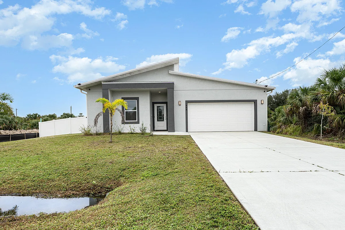 Building Photo - 448 Saint Andre Blvd SW