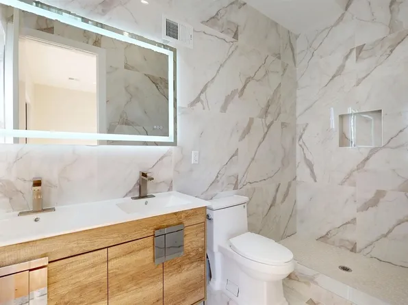 220 Freeman Avenue image 12 of 30