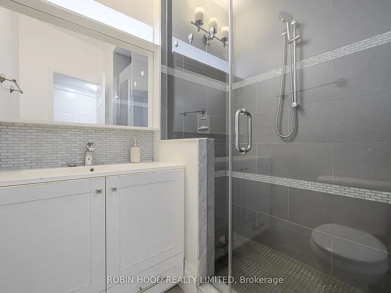 271 Albany Ave #1 — Photo 19
