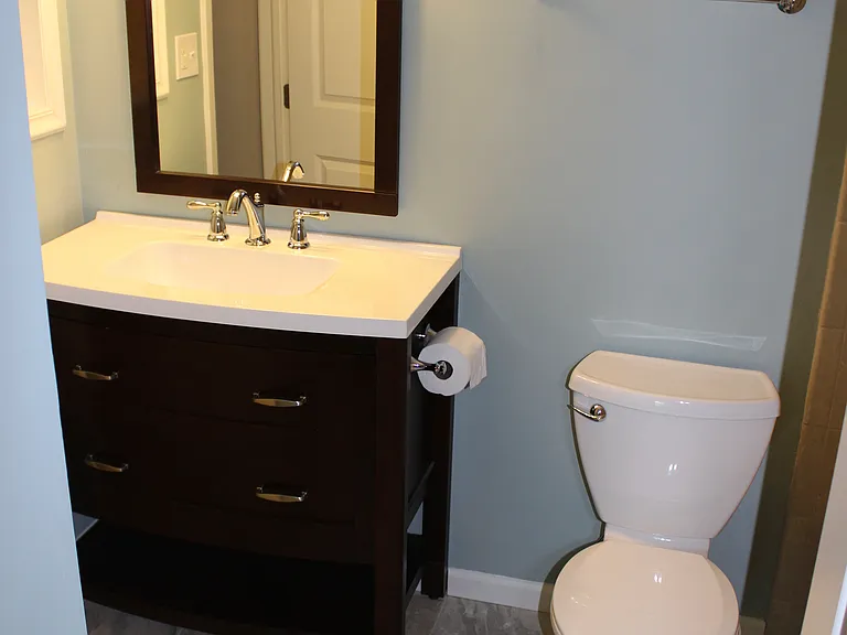 1102 Eisenhower Ct — Photo 5