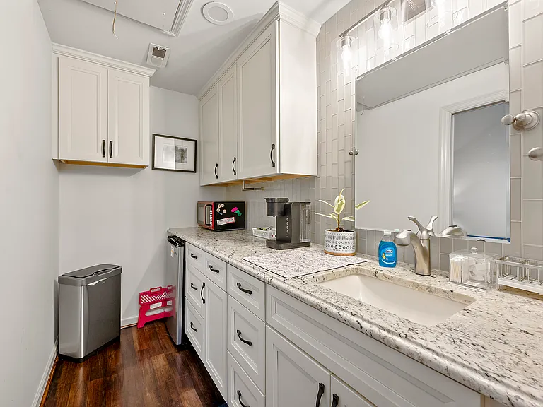 525 Spring Valley Rd NW — Photo 29