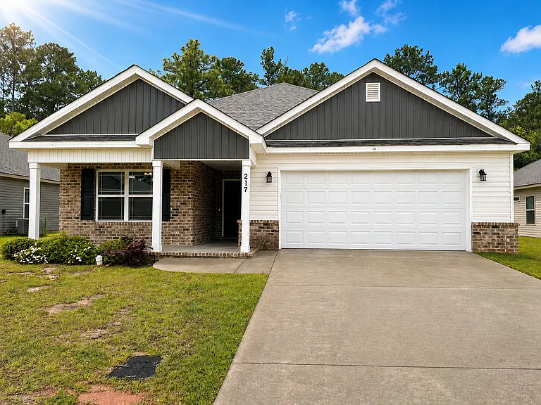 217 Lasso Dr — Photo 1