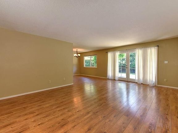 5th image of 1220 58th Ave