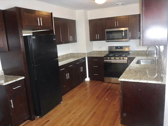 4th image of 312 Custer Ave #2