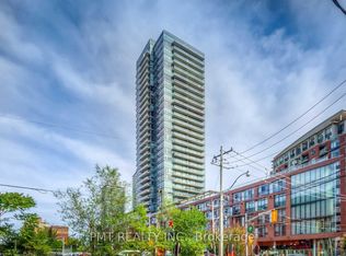33 Mill St #1704, Toronto, ON M5A 3R3