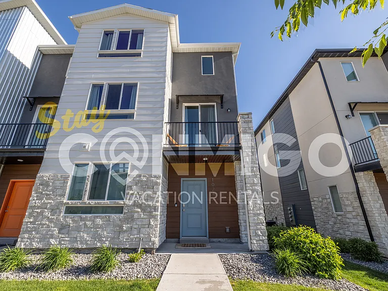 1024 W 400 S — Photo 63
