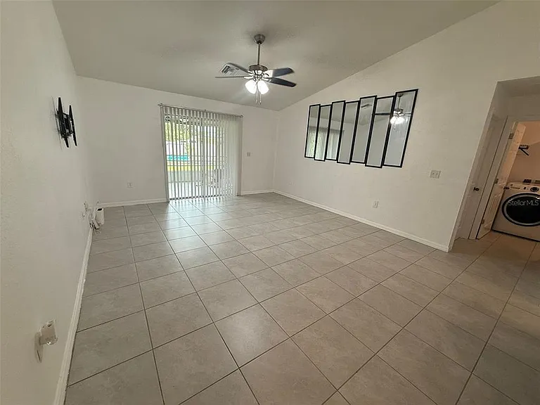 4082 Kenvil Dr — Photo 10