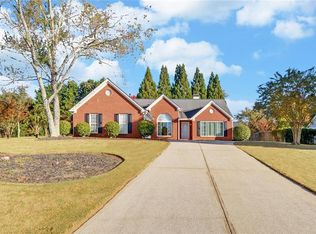 7045 Valley Landing Ct, Cumming, GA 30041
