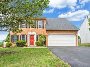 4818 Golfview Dr NE, Roanoke, VA 24019