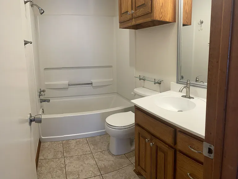2nd Bathroom