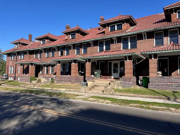 128 N 6th St, Coshocton, OH 43812