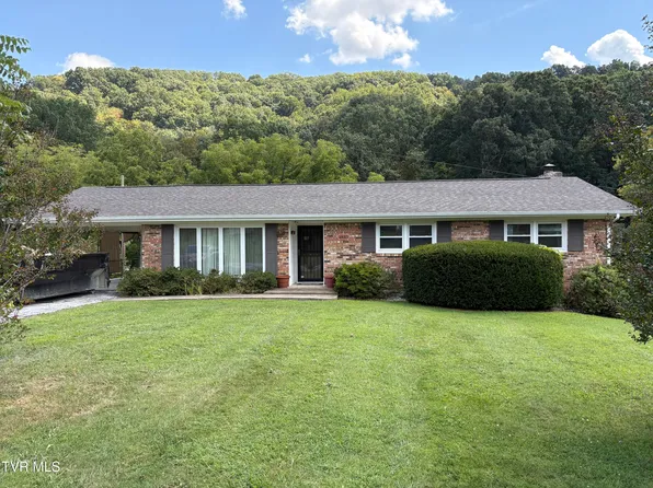 4805 Frontier Dr, Kingsport, TN 37664