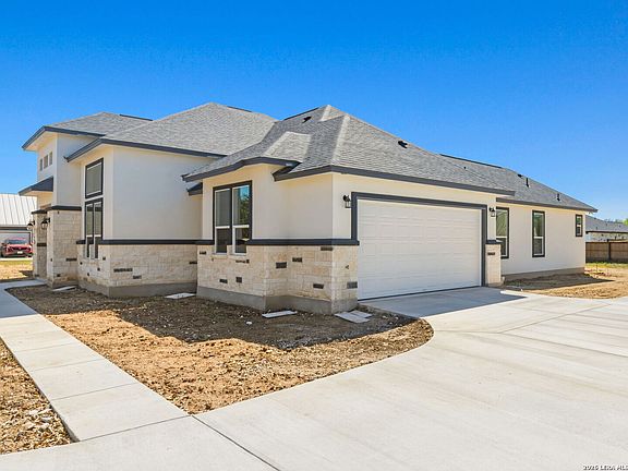 5th image of 128 W Tree Farm