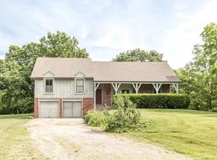 28802 NE 162nd St, Excelsior Springs, MO 64024