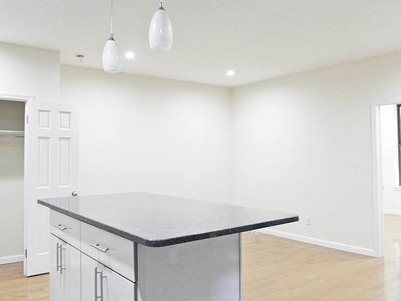 3rd image of 338 E 15th St #3H