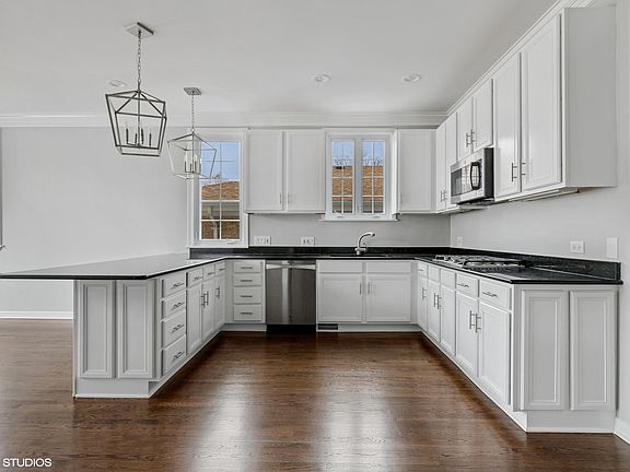 5th image of 6148 N Kildare Ave