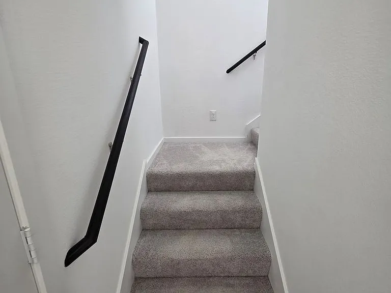 12144 Morgan Dr — Photo 6