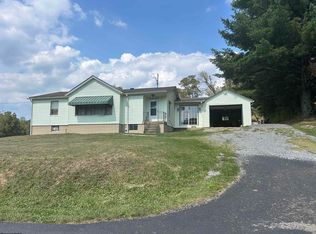 393 Viola Rd, Fairmont, WV 26554