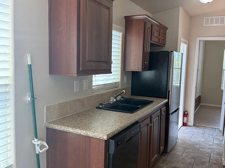 105 Ruben Trl — Photo 8