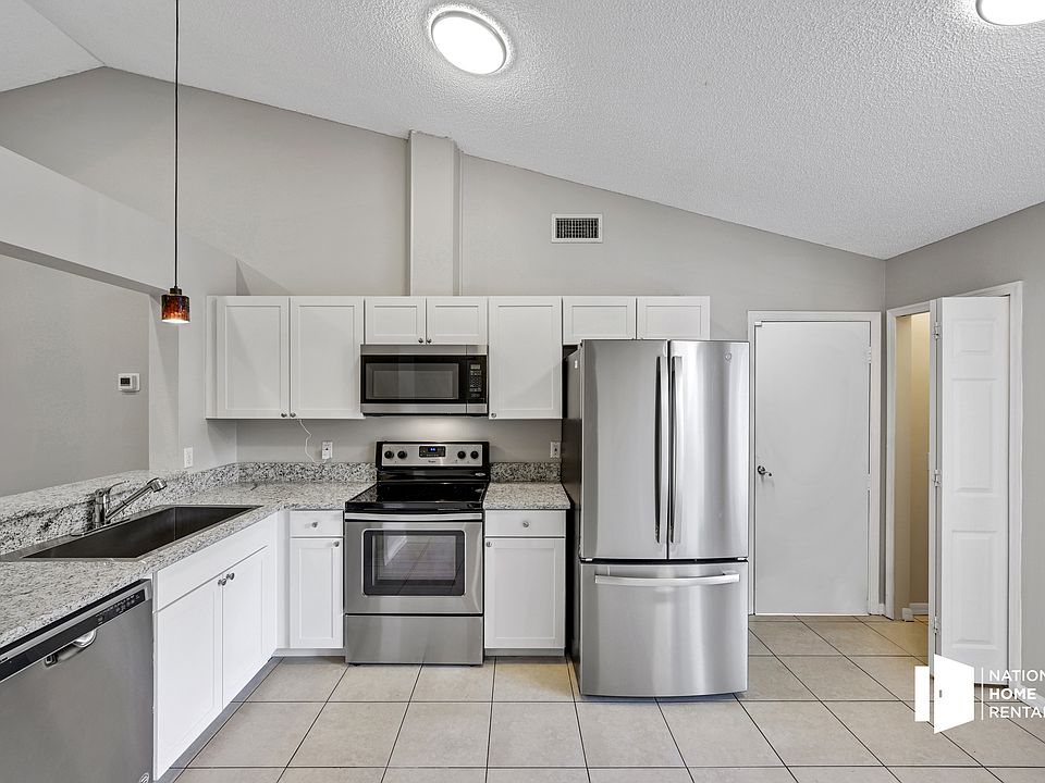 1st image of 3015 Colorado Ave