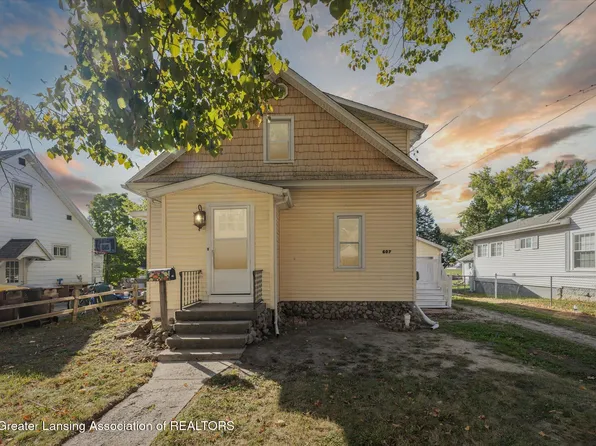 607 W Park St, Saint Johns, MI 48879