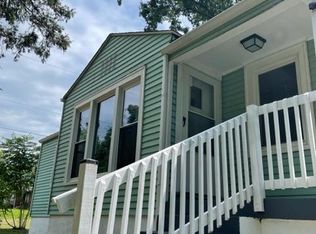 253 W Hebron Ln, Shepherdsville, KY 40165