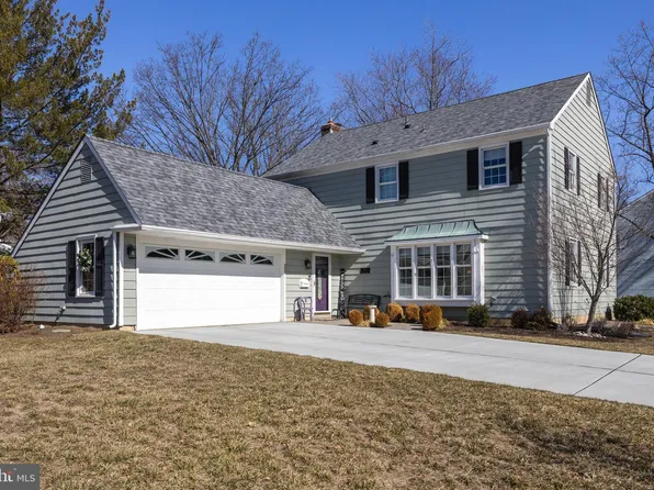 196 Westover Dr, Delran, NJ 08075