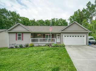 724 Oneida Ln, Crossville, TN 38572