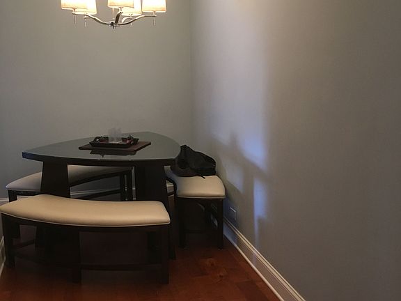 3rd image of 575 Grand St APT 902