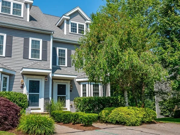 33 Copper Lantern Ln #33, Carver, MA 02330