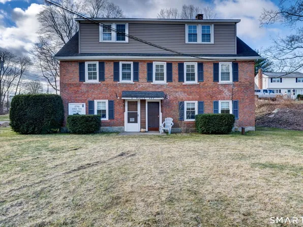 8 Maple Ave #2E, Plymouth, CT 06782
