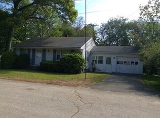 33 Pin Oak Way, Whitman, MA 02382