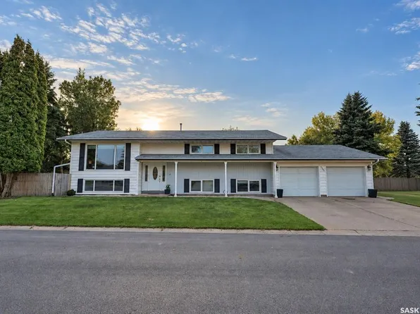 3391 Dent CRESCENT, Prince Albert, SK S6V 7H8