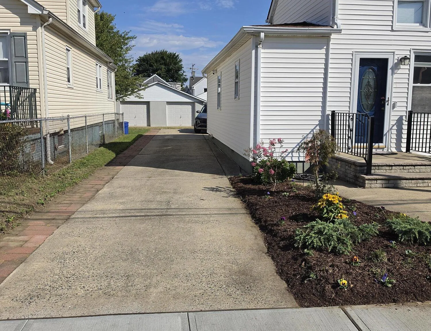 2 bed, 2.5 bath, 1408 sqft, $3,750 — Photo 3