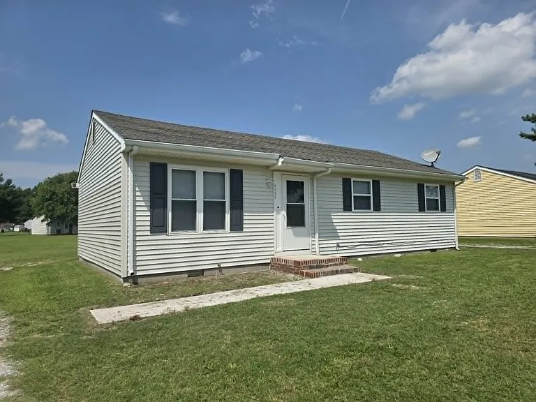 1111 Bryn Mawr Ave — Photo 2