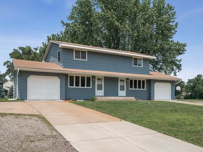 715 Circle Dr, Champlin, MN, 55316