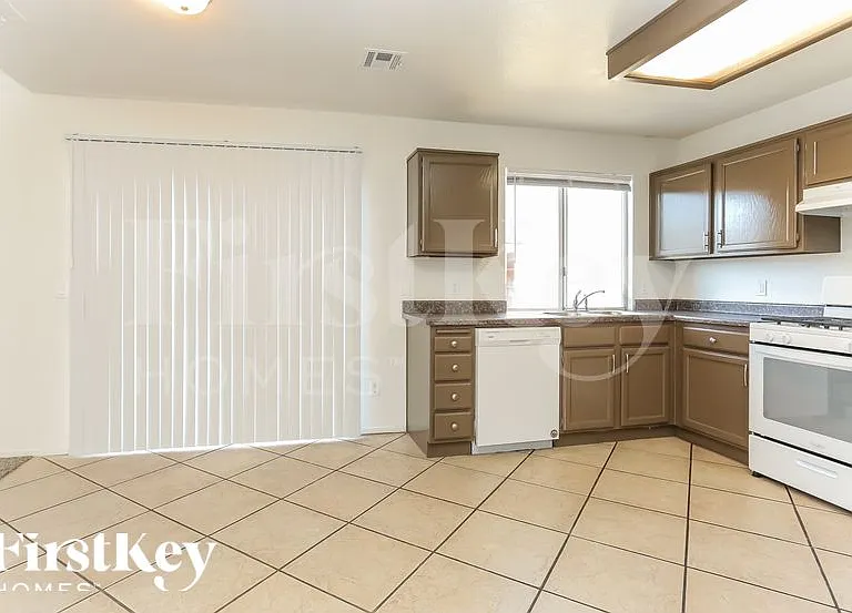 6114 Flowering Plum Ave — Photo 4