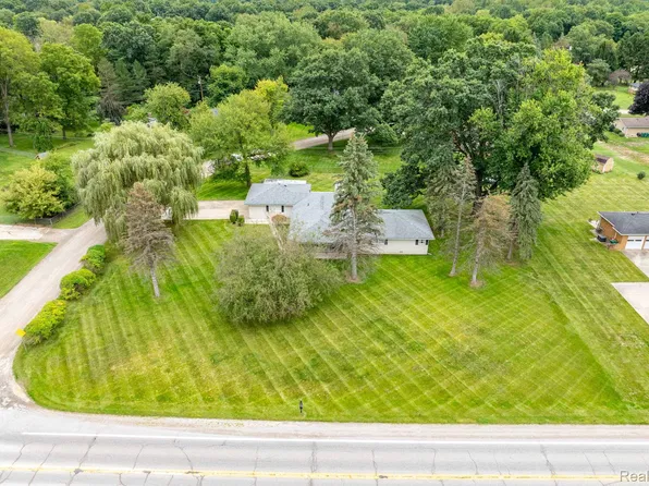 56600 North Ave, Macomb, MI 48042