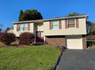 216 Oberlin Dr, Butler, PA