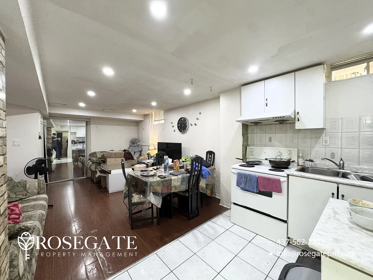 5948 Leeside Crescent Mississauga — Photo 4