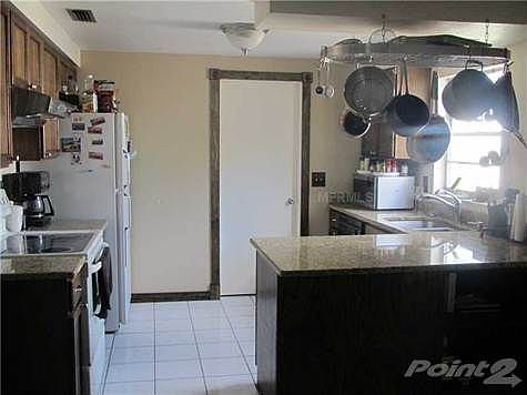 2nd image of 2916 Cedaridge Dr