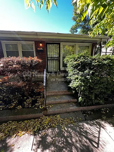9252 S Merrill Ave Photo 1