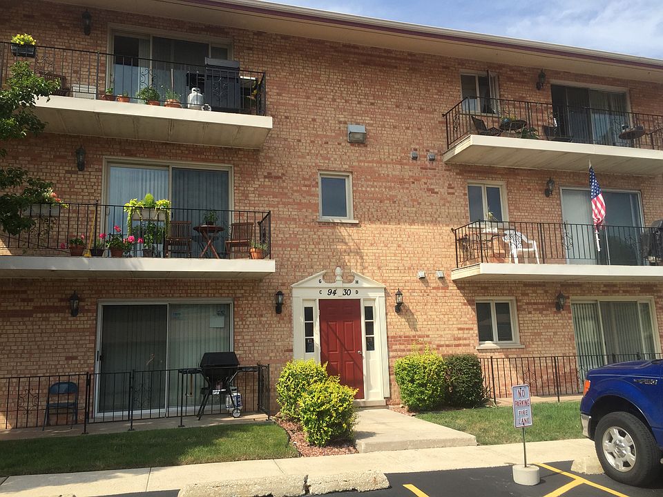 1st image of 9430 Greenbriar Dr APT 2H