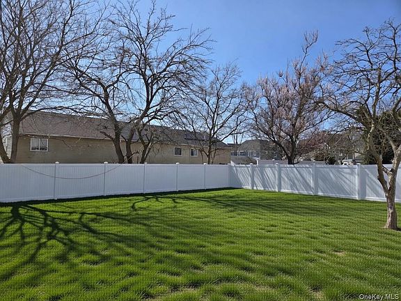 2nd image of 267 Morris Avenue